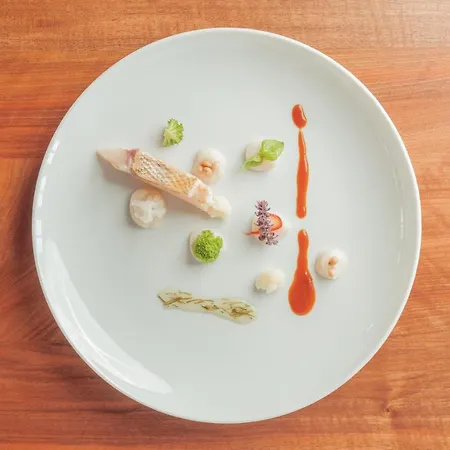 Restaurant Zur Sonne Отель Санкт-Петер