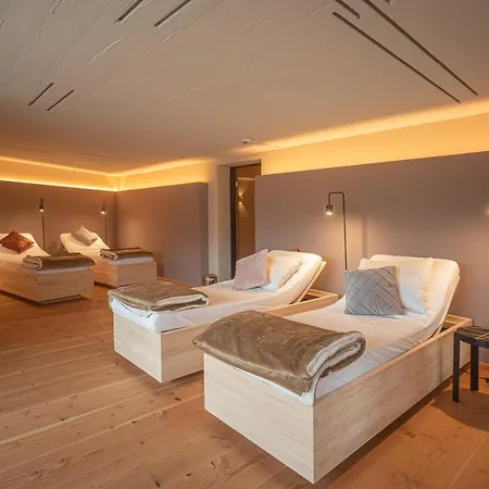 Szálloda Restaurant Zur Sonne 4*