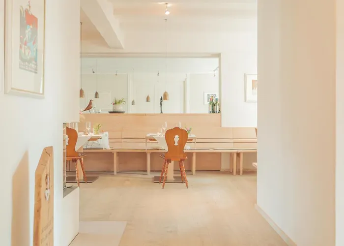 Hotel Restaurant Zur Sonne 4*